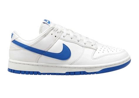 nike dunk low hyper royal